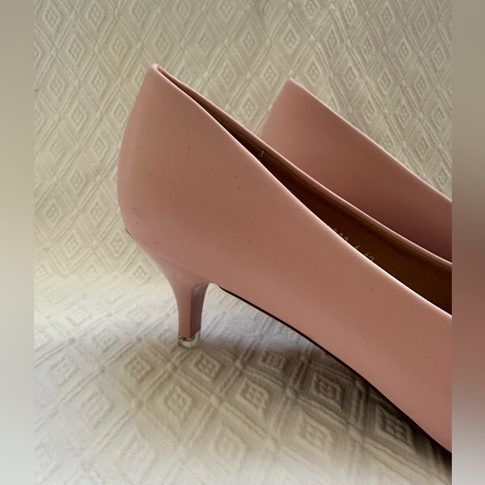 Chic Pink Heels - Picture 2 of 16